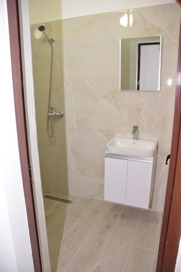 Mico'S Apartments Vlorë 外观 照片