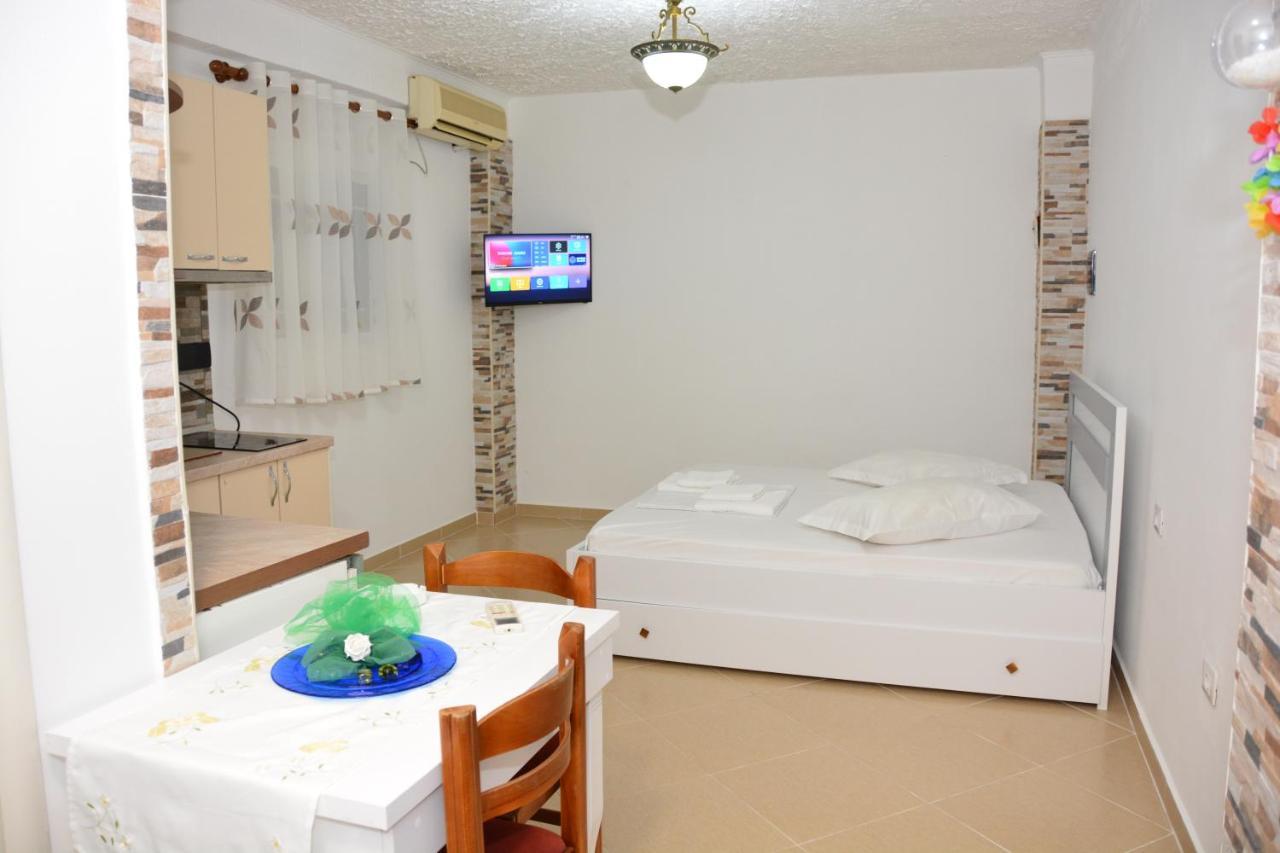 Mico'S Apartments Vlorë 外观 照片