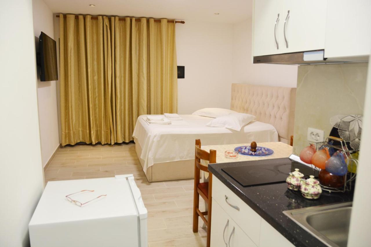 Mico'S Apartments Vlorë 外观 照片