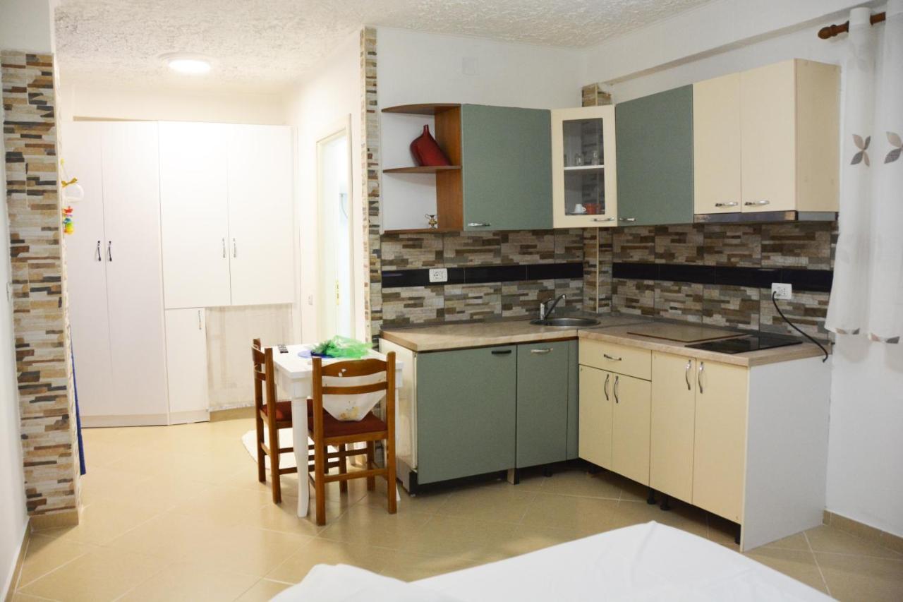 Mico'S Apartments Vlorë 外观 照片