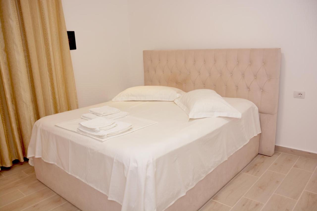 Mico'S Apartments Vlorë 外观 照片