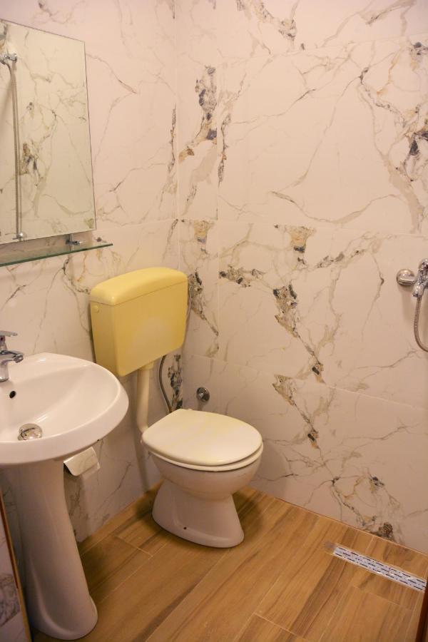 Mico'S Apartments Vlorë 外观 照片