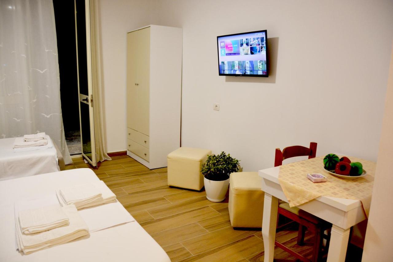Mico'S Apartments Vlorë 外观 照片