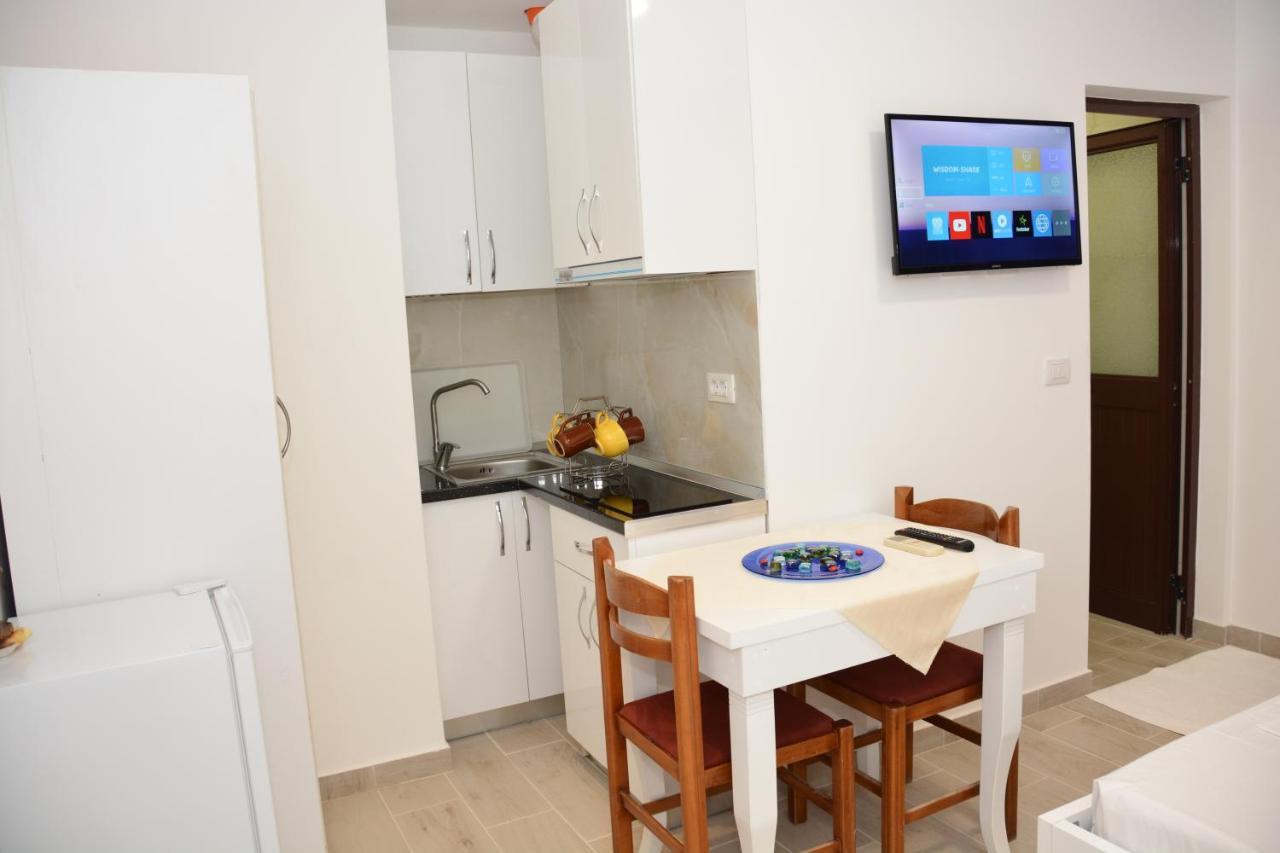 Mico'S Apartments Vlorë 外观 照片
