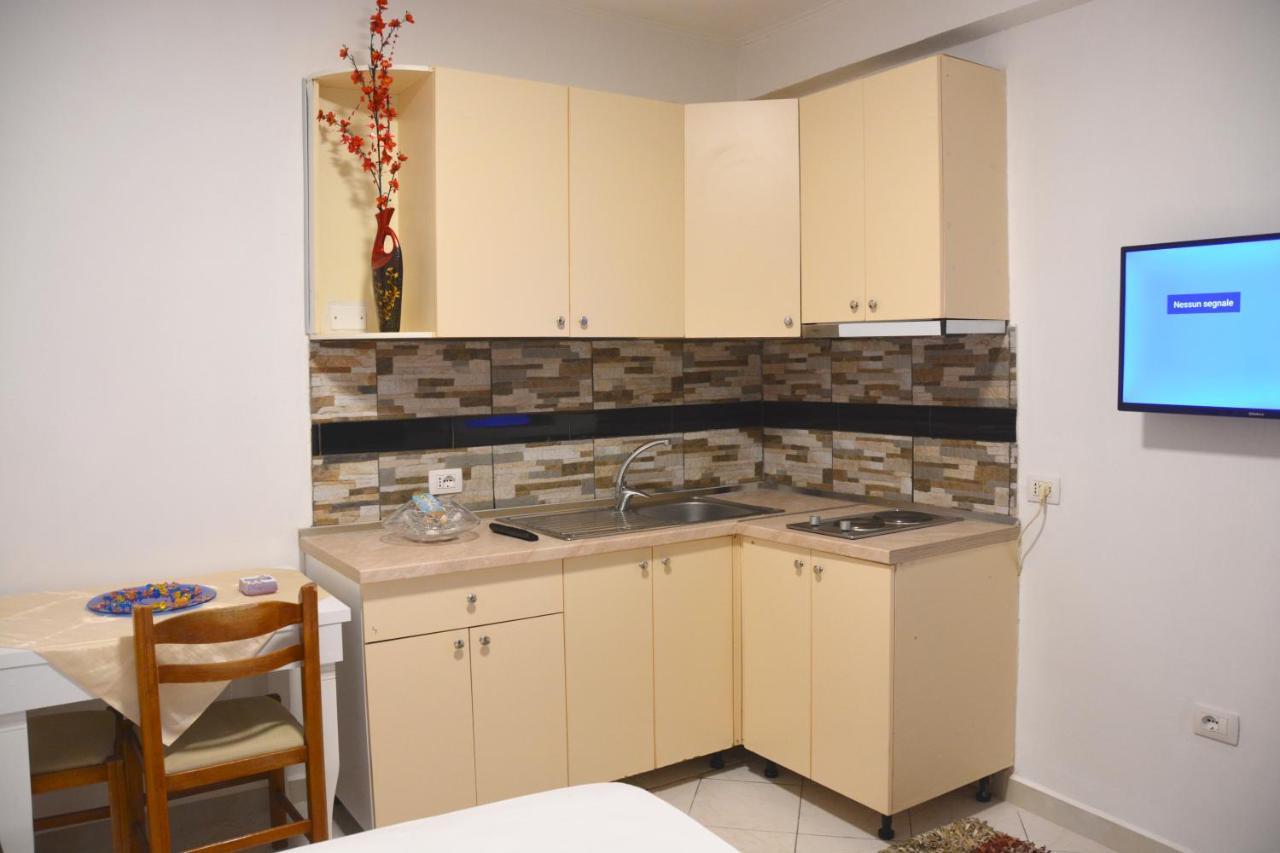 Mico'S Apartments Vlorë 外观 照片