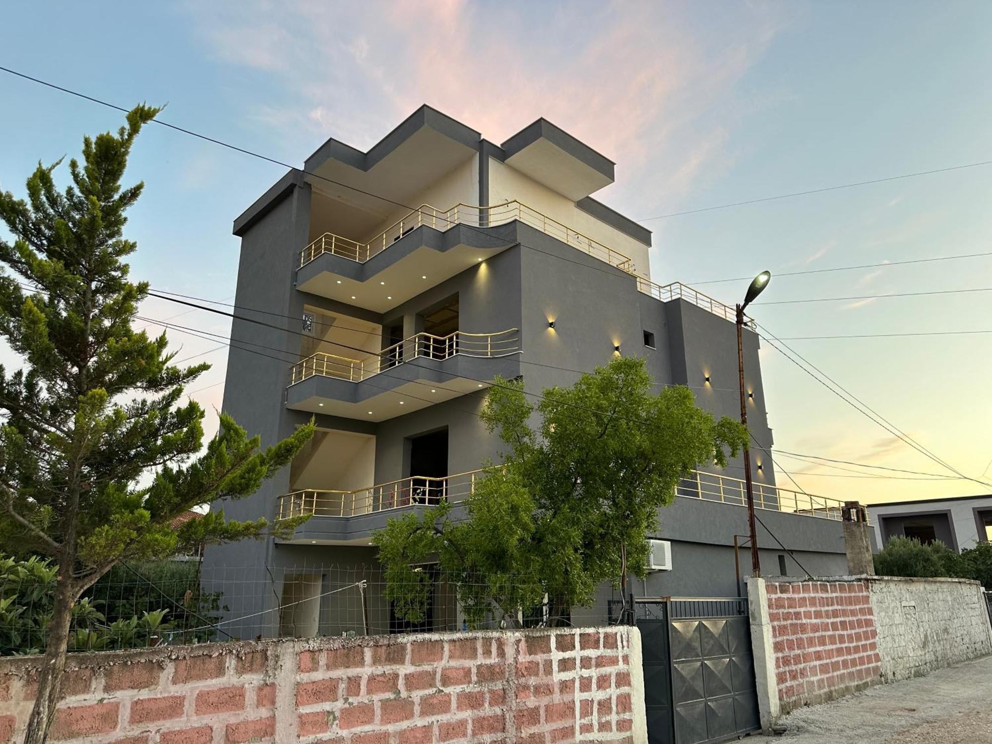 Mico'S Apartments Vlorë 外观 照片